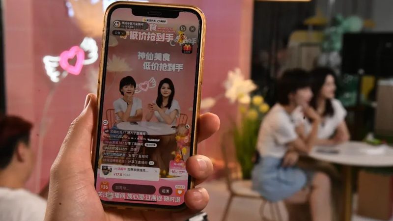空气能热水器漏电保护开关跳闸，该如何应对？**